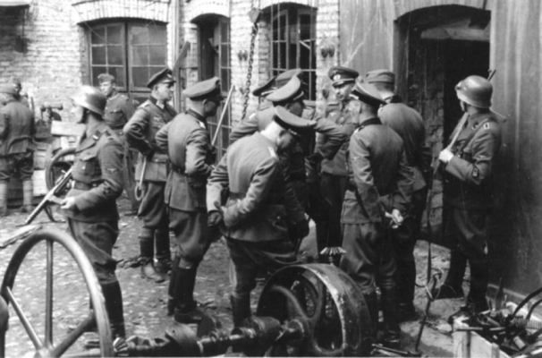 Planning the Evacuation of the ghetto